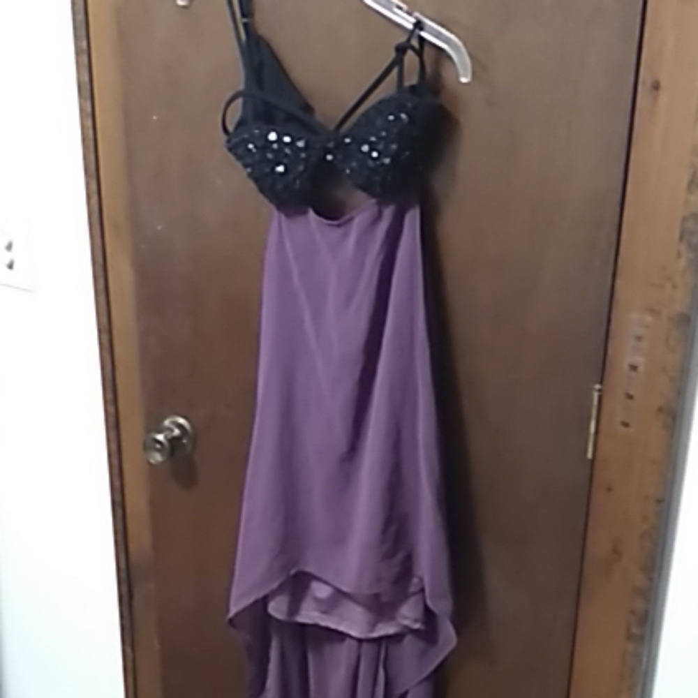 Backless dress